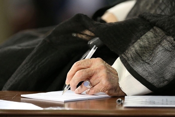 Лидер Исламской революции выразил соболезнования в связи с мученической смертью имам-джамаата Казеруна ходжат аль-ислама Саббахи